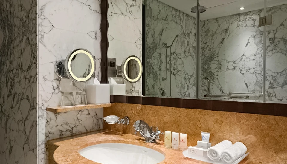 هتل کرون پلازا جمیرا دبی